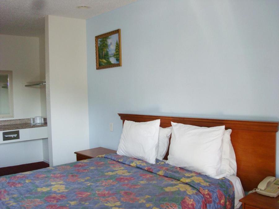 Scottish Inns Long Beach Rom bilde